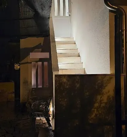 Apartman Fjaka *